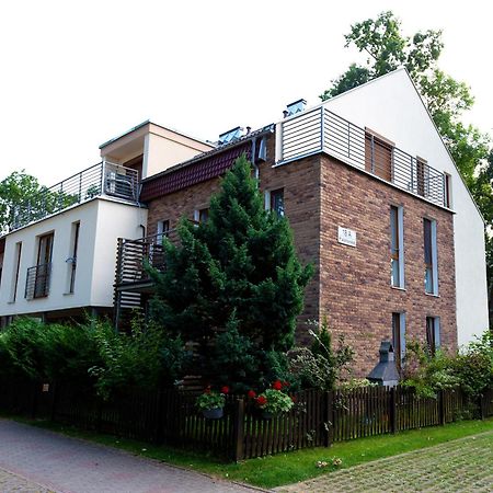 Apartament Ikar Z Wlasnym Ogrodkiem, Bardzo Blisko Morza Rewal Ngoại thất bức ảnh